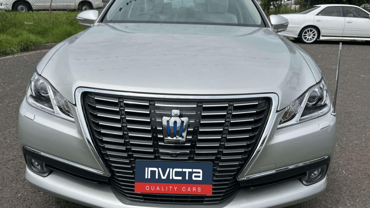 Toyota Crown Hybrid Silver