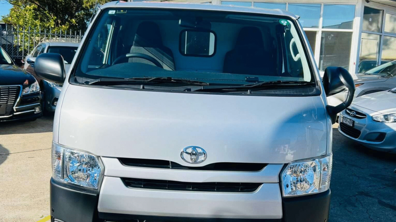 Toyota Hiace Petrol -2