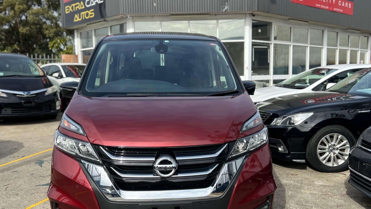 GFC27 Nissan Serena 2017 Red