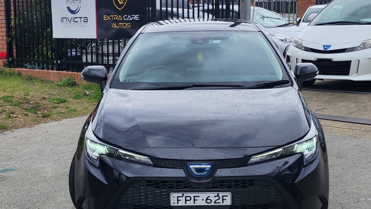2021 Toyota Corolla Touring ZWE211
