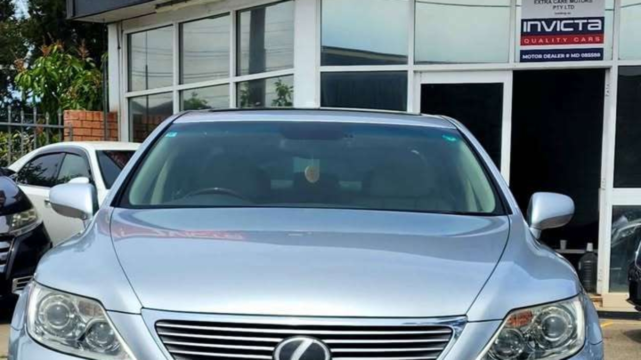 LEXUS LS 460