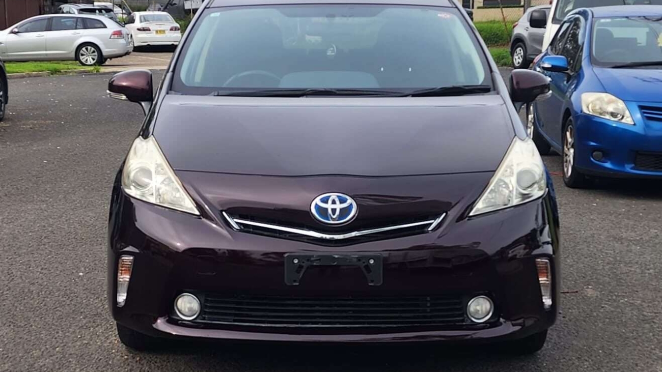 Toyota Prius V