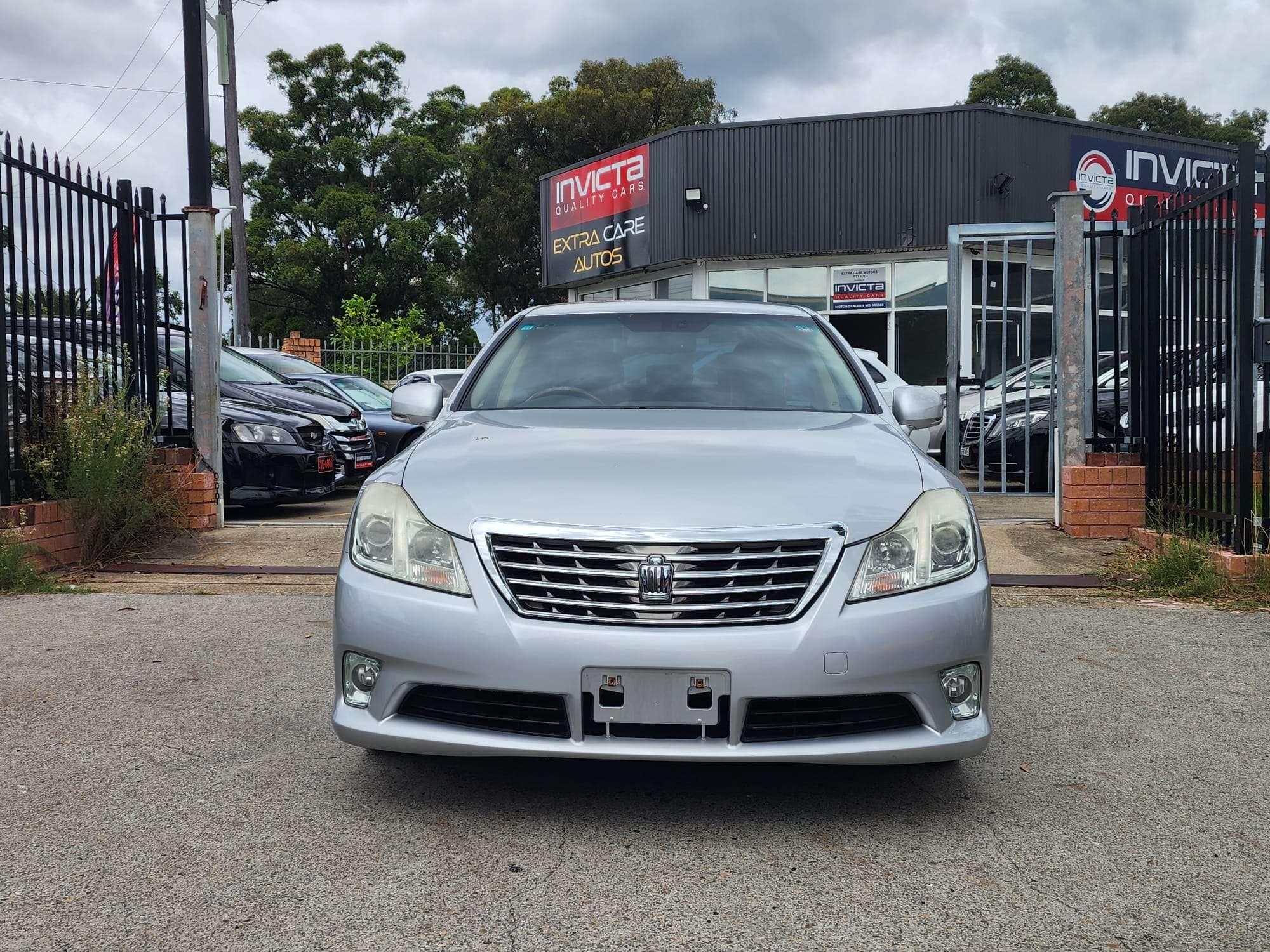 Crown Toyota 2012